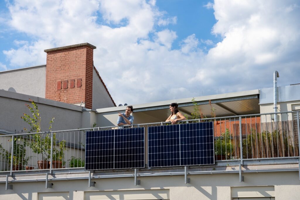 Mini-PV-Anlagen wie „Solmate“ boomen insbesondere im urbanen Raum. (Foto: EET)