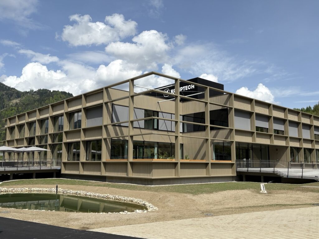 Offiziell eröffnet wird das neue Firmengebäude am 24. Juni. (Foto: Komptech)