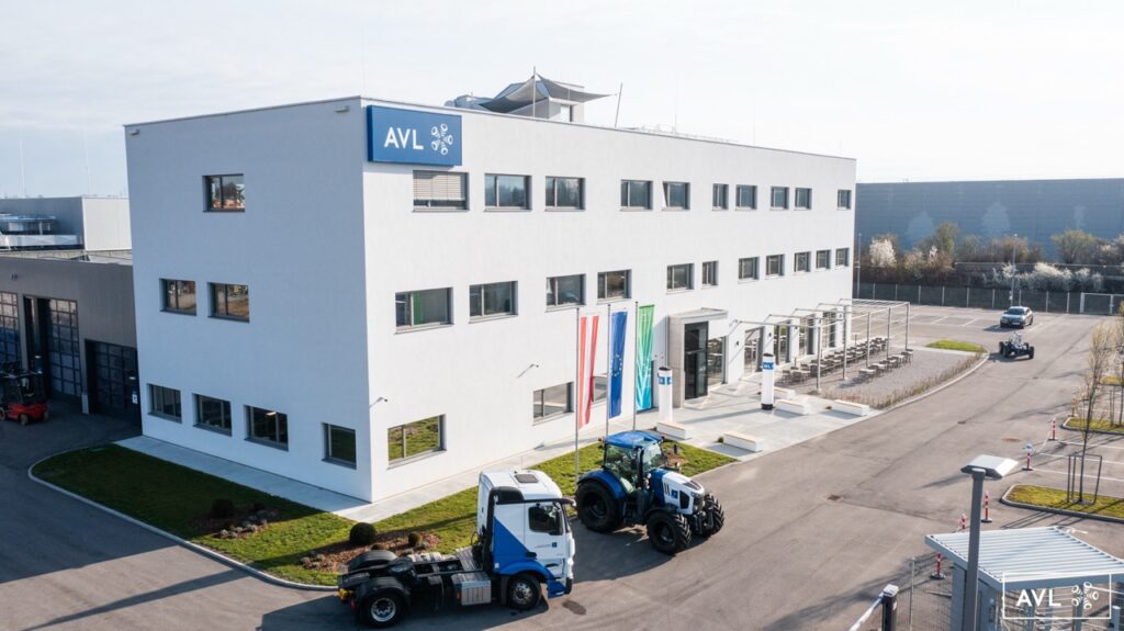 Das 15.000 Quadratmeter große AVL-Zentrum in Steyr ist auf die Entwicklung innovativer und nachhaltiger Antriebs- sowie Testlösungen für den Nutzfahrzeugsektor ausgerichtet. (Fotos: AVL)