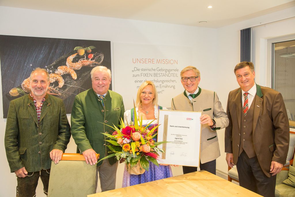 Ideengeberin Ingrid Flick mit Landeshauptmann Hermann Schützenhöfer (2. v. l.), WKO Steiermark-Präsident Josef Herk und Jürgen Mandl, Präsident der WKO Kärnten (r.) sowie White Panther-Geschäftsführer Maternus Lackner (Credit: Klaus Morgenstern)