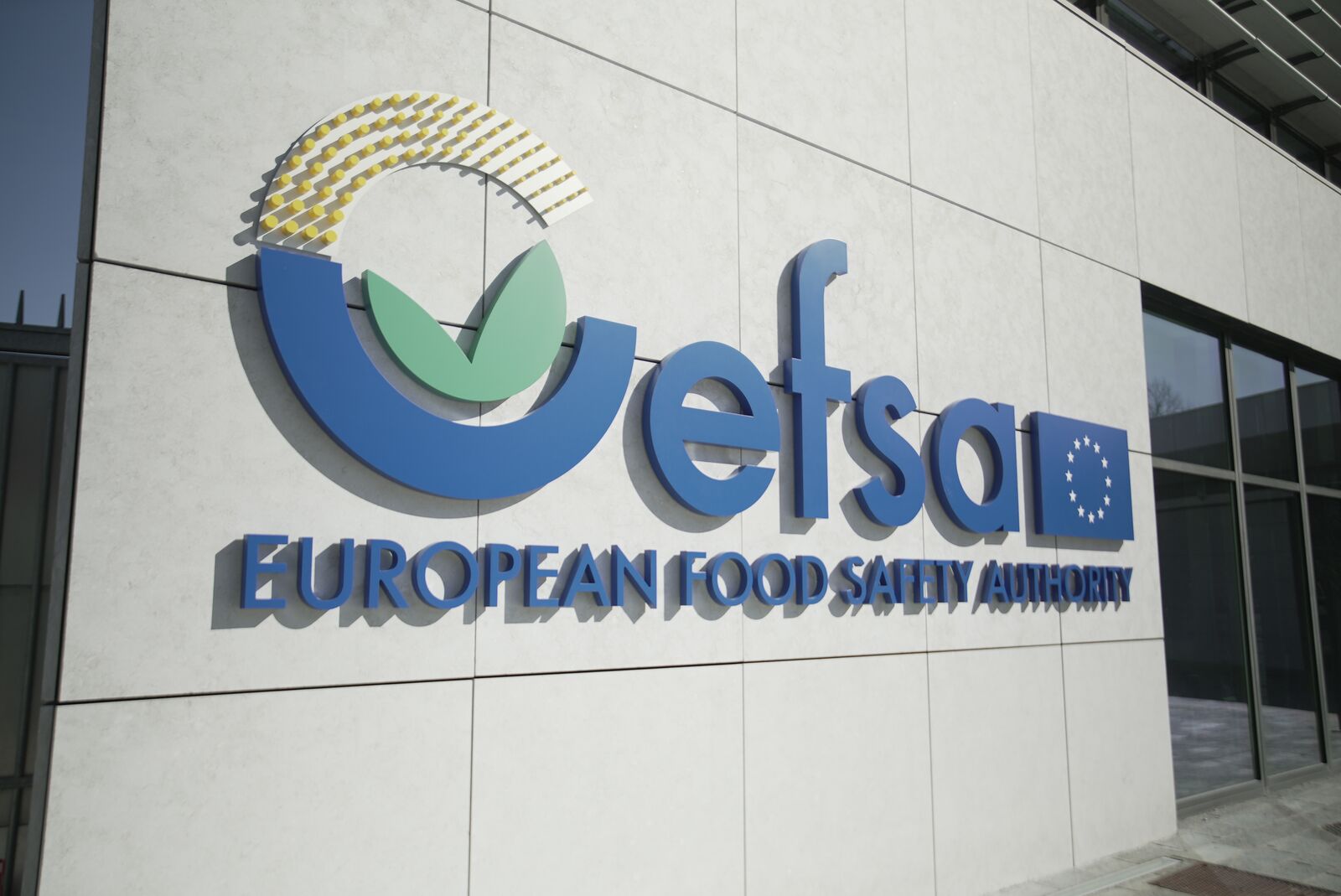 Um das Bewusstsein für Lebensmittelsicherheit weiter auszubauen, adressiert die europäische Behörde für Lebensmittelsicherheit (EFSA) das Thema gemeinsam mit Partnern aus den EU-Ländern in der bereits dritten Ausgabe der Kampagne „#EUChooseSafeFood“. (Foto: EFSA)