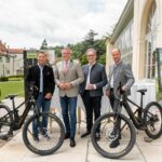 Biking-Offensive für die Region Schladming - 4,5 Millionen für 60 Kilometer neue Trails: Schladming-Botschafter Hans Knauß, Landeshauptmann Mario Kunasek, TV-Vorsitzender Andreas Keinprecht und Geschäftsführer Mathias Schattleitner (Foto: Land Steiermark/Robert Binder)
