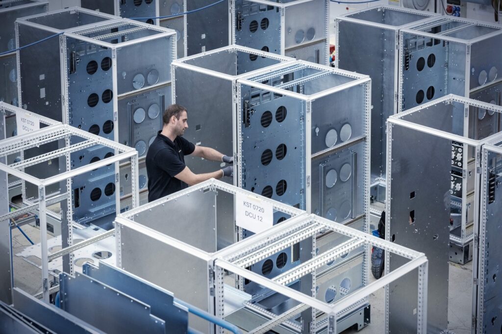 KS Engineers liefert Batterie-Prüffeld an „Global Player“